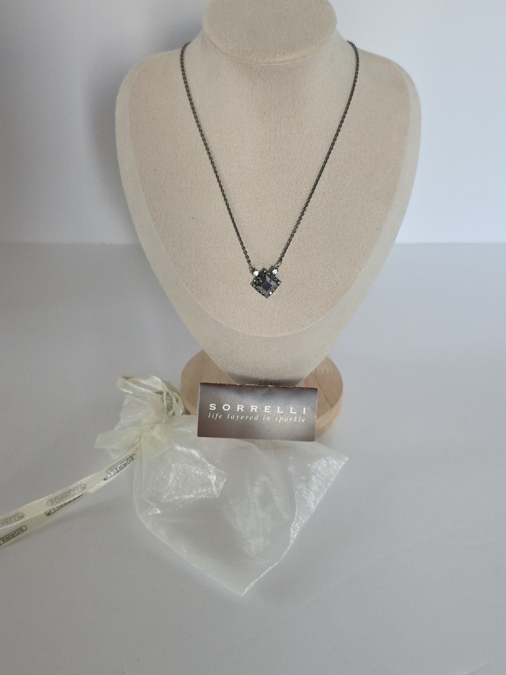 SORRELLI 16" Crystal Necklace - Picture 2 of 7